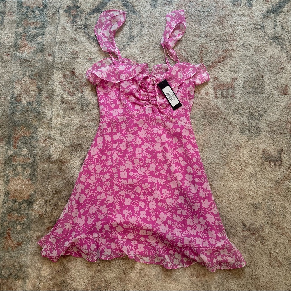 LuLu’s ruffled floral dress. New with tags!